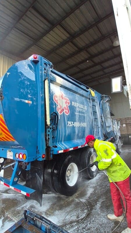 Fleet Washing Services in Richmond and Yorktown, VA, by Advanced Power Cleaning