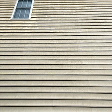 Advanced-Power-Cleaning-Delivers-Outstanding-House-Washing-and-Deck-Cleaning-Services-in-Mechanicsville-VA 4