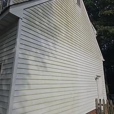 Advanced-Power-Cleaning-Delivers-Expert-House-Washing-in-Mechanicsville-VA-with-Stunning-Results 4