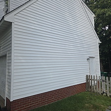 Advanced-Power-Cleaning-Delivers-Expert-House-Washing-in-Mechanicsville-VA-with-Stunning-Results 5
