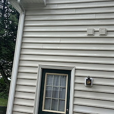 Advanced-Power-Cleaning-Delivers-Exceptional-House-Washing-Results-in-Mechanicsville-VA 8