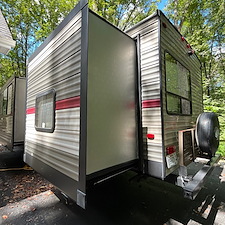 Advanced-Power-Cleaning-Delivers-Expert-RTVTrailer-Washing-and-House-Washing-Services-in-Rockville-VA 8