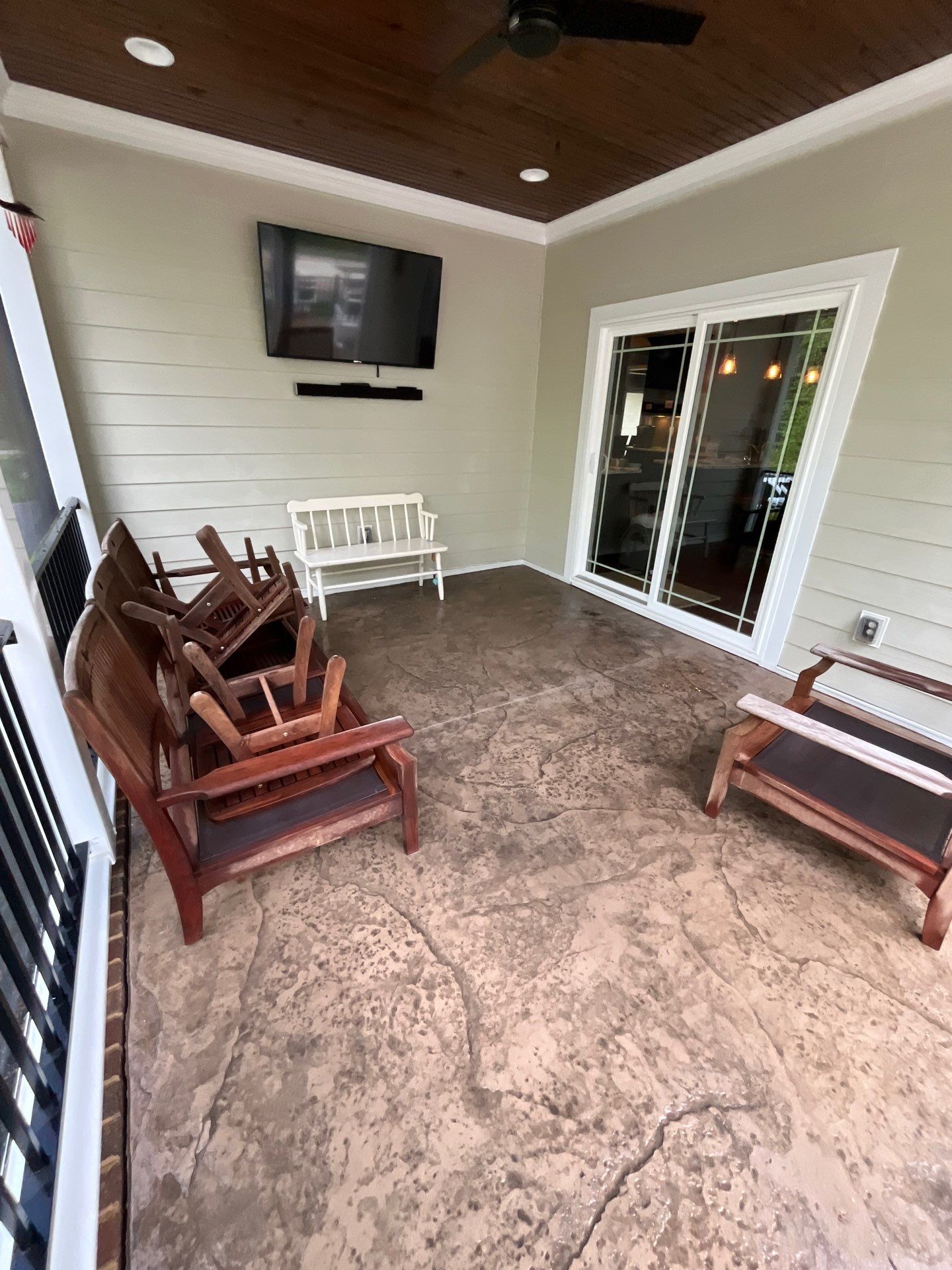 Advanced Power Cleaning: Expert Cleaning Services for Pool Deck, Porches, Walkways in Ashland, VA