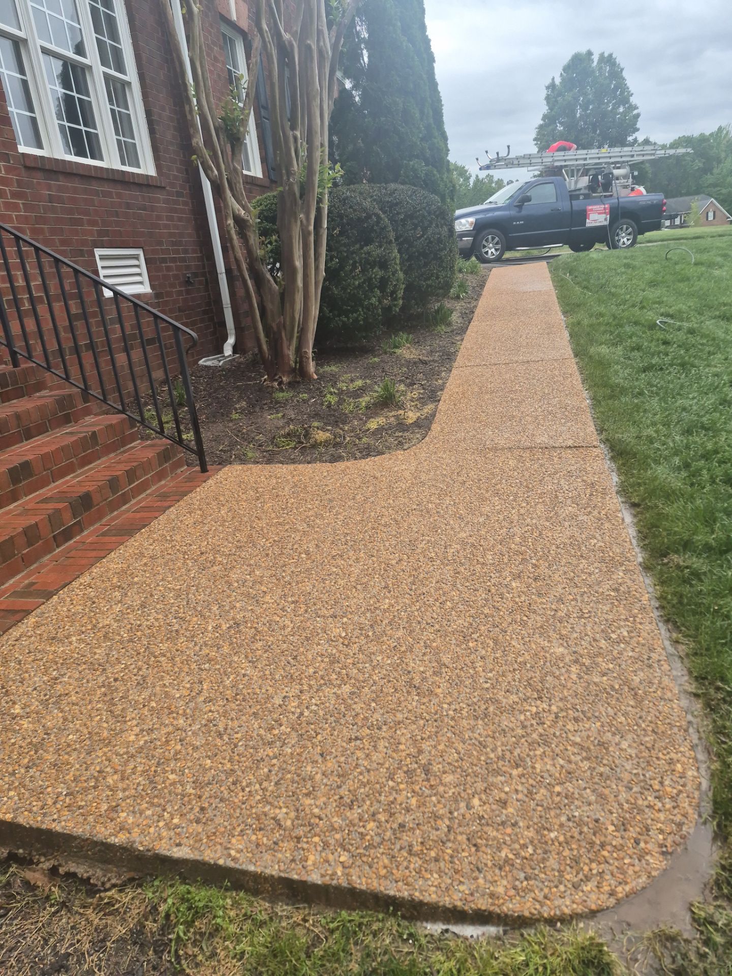 Advanced Power Cleaning: Full House Wash, Walkway, and Gutter Cleaning Done Right in Glen Allen VA