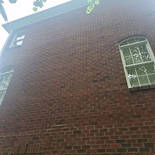 Advanced-Power-Cleaning-Full-House-Wash-Walkway-and-Gutter-Cleaning-Done-Right-in-Glen-Allen-VA 12