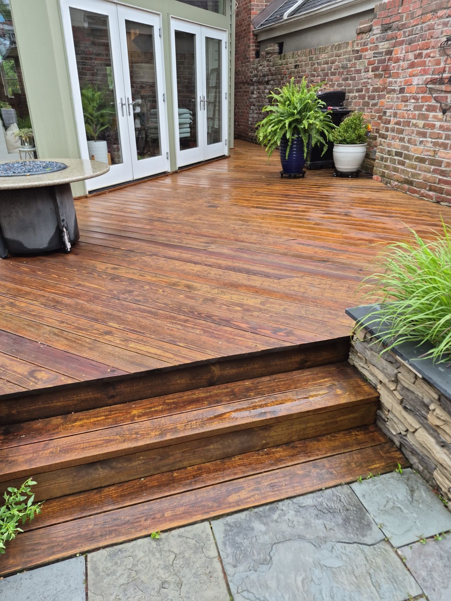 Advanced Power Cleaning: Heavy Deck and Fence Cleaning in Richmond, VA