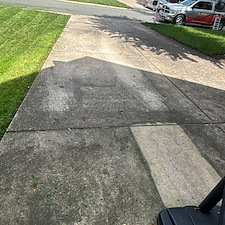 Advanced-Power-Cleaning-House-Washing-Driveway-and-Sidewalk-Pressure-Washing-in-Mechanicsville-VA 10
