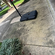 Advanced-Power-Cleaning-House-Washing-Driveway-and-Sidewalk-Pressure-Washing-in-Mechanicsville-VA 6