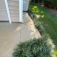 Advanced-Power-Cleaning-House-Washing-Driveway-and-Sidewalk-Pressure-Washing-in-Mechanicsville-VA 8