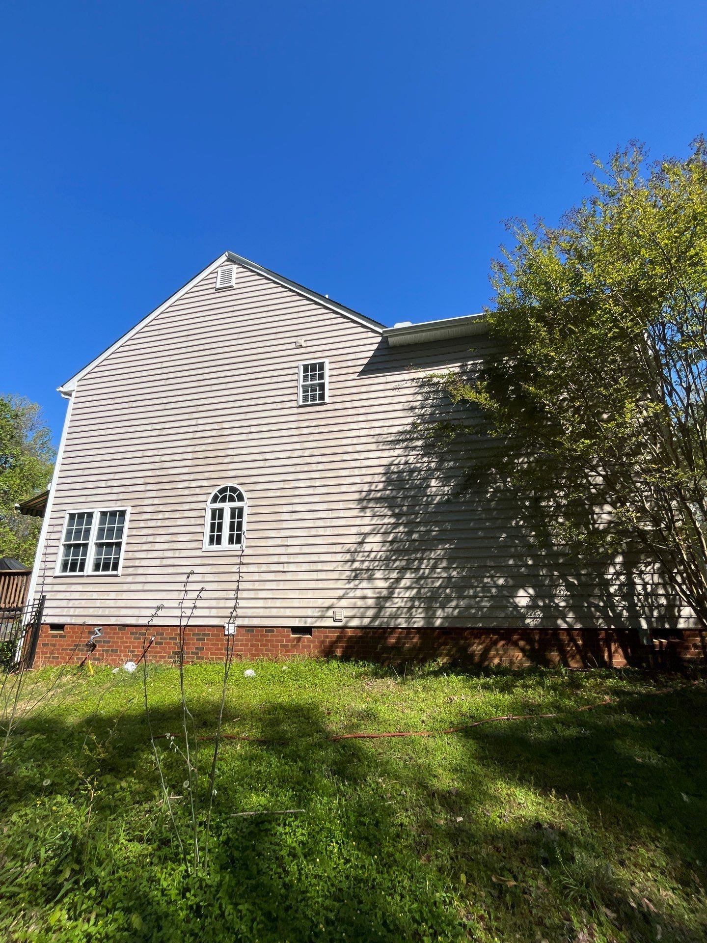 Advanced Power Cleaning: House Washing and Light Deck Cleaning in Mechanicsville, VA