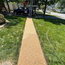 Advanced-Power-Cleaning-House-Washing-Gutter-Cleaning-Walkway-Deck-Patio-Cleaning-in-Richmond-VA 5