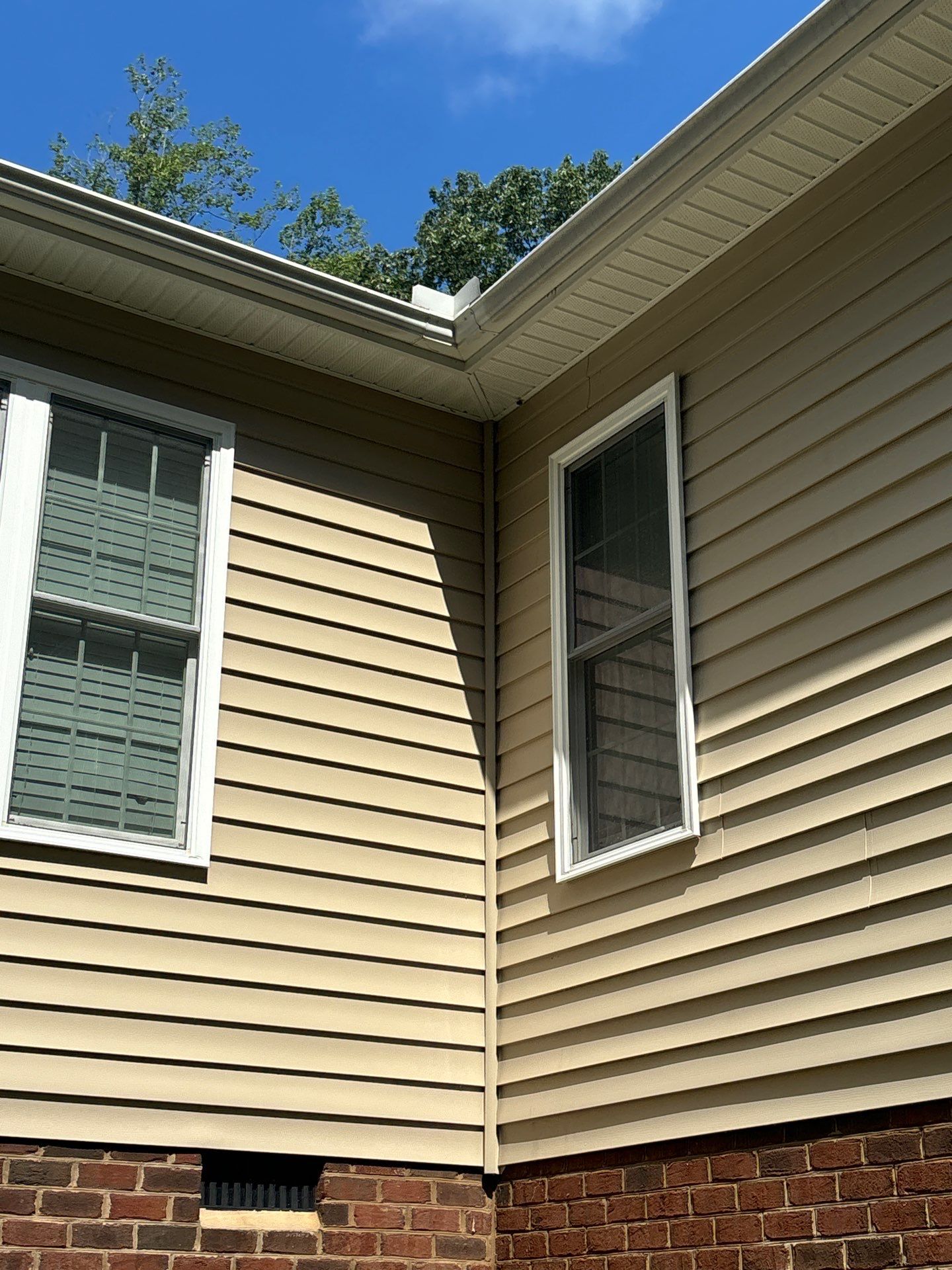 Advanced Power Cleaning: Mechanicsville’s Trusted Experts in House Washing and Pressure Washing Services