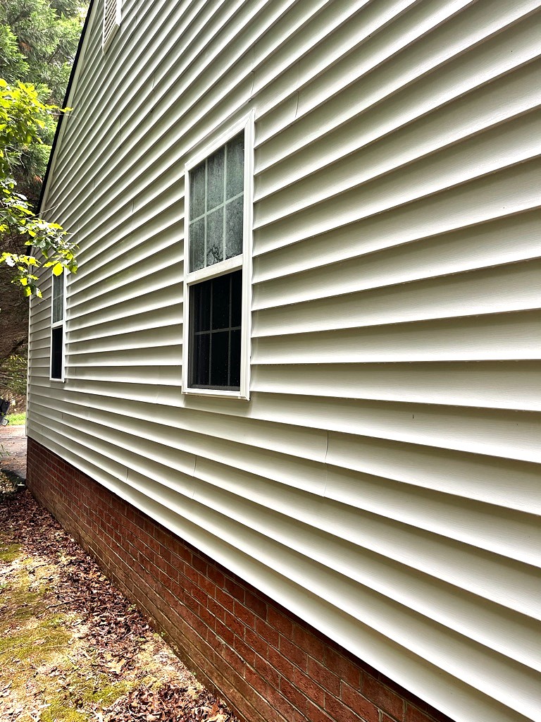 Advanced Power Cleaning: Professional House Washing & Deck Cleaning in Hanover, VA