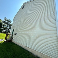 Advanced-Power-Cleaning-Professional-House-Washing-Deck-Cleaning-in-Richmond-VA 5
