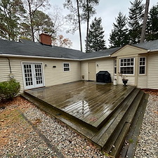 Advanced-Power-Cleaning-Professional-Roof-Debris-Removal-Wood-Patio-Cleaning-and-House-Washing-in-Richmond-VA 2