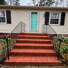 Advanced-Power-Cleaning-Professional-Roof-Debris-Removal-Wood-Patio-Cleaning-and-House-Washing-in-Richmond-VA 5