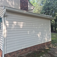 Advanced-Power-Cleaning-provides-professional-house-washing-including-block-wall-front-porch-and-front-steps-cleaning-in-Mechanicsville-VA 17