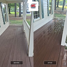 Advanced-Power-Cleaning-provides-professional-house-washing-including-block-wall-front-porch-and-front-steps-cleaning-in-Mechanicsville-VA 6