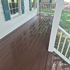 Advanced-Power-Cleaning-provides-professional-house-washing-including-block-wall-front-porch-and-front-steps-cleaning-in-Mechanicsville-VA 8