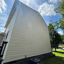 Advanced-Power-Cleaning-Revitalizes-Richmond-Home-with-Professional-House-Washing 19
