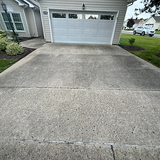 Advanced-Power-Cleaning-Revitalizes-Home-with-Expert-House-Washing-Driveway-Cleaning-and-Front-Walkway-Service-in-Richmond-VA 1