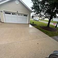 Advanced-Power-Cleaning-Revitalizes-Home-with-Expert-House-Washing-Driveway-Cleaning-and-Front-Walkway-Service-in-Richmond-VA 2