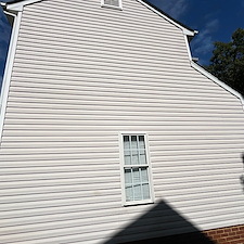 Advanced-Power-Cleaning-Restores-Curb-Appeal-with-Professional-House-Washing-and-Front-Walkway-Cleaning-in-Mechanicsville-VA 8