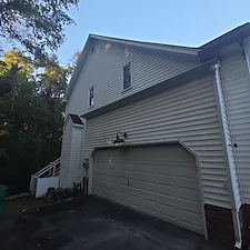 Advanced-Power-Cleaning-Revitalizes-Home-Exteriors-with-Expert-House-Washing-and-Deck-Cleaning-in-Mechanicsville-VA 7