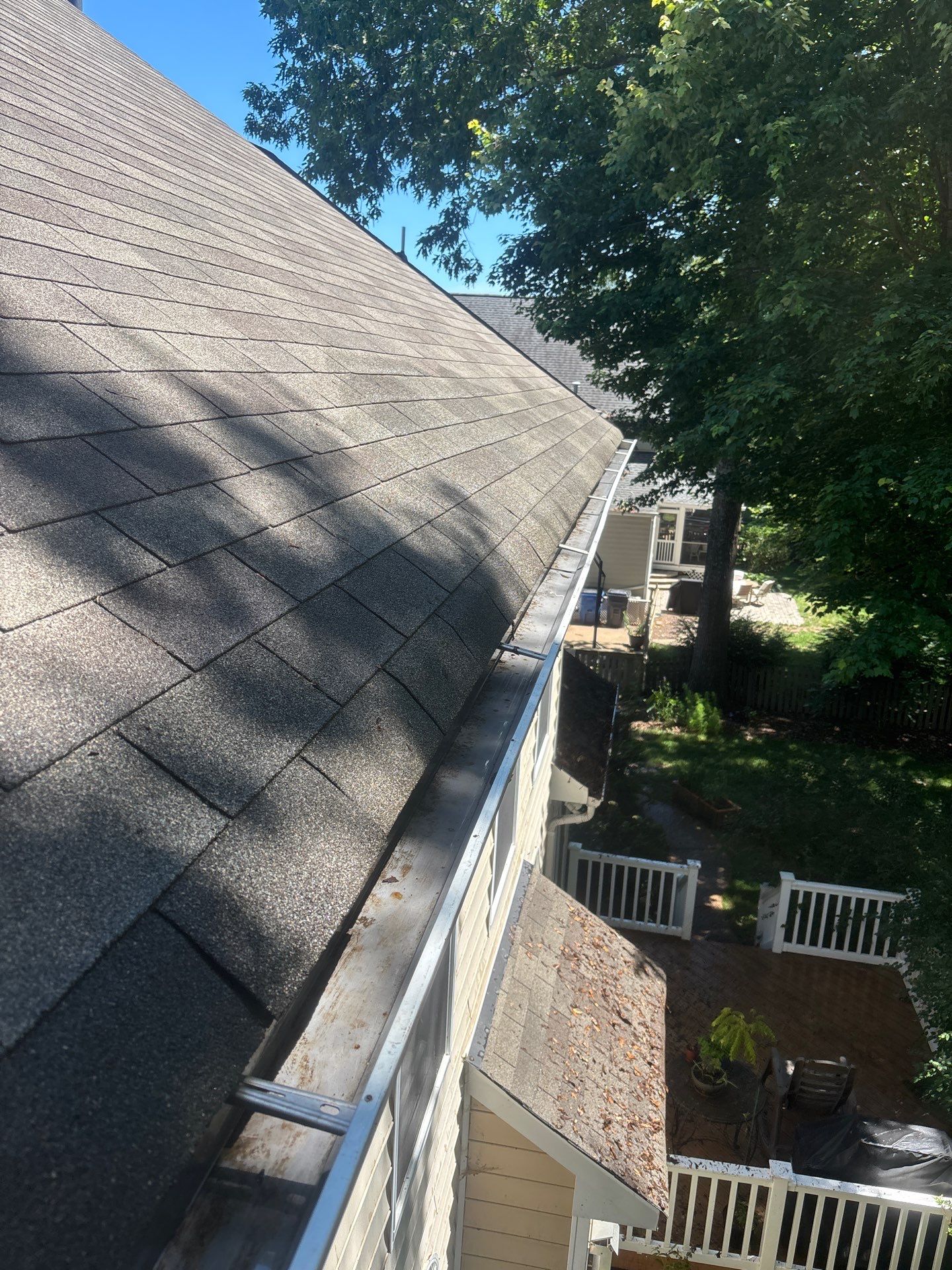 Advanced Power Cleaning: Restoring Proper Water Flow with Professional Gutter Cleaning in Mechanicsville