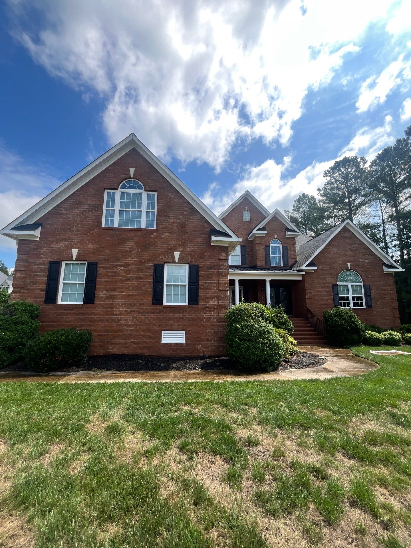 Advanced Power Cleaning Revives Home with House Washing & Light Deck Cleaning in Mechanicsville, VA