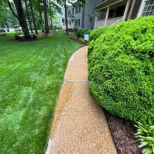 Advanced-Power-Cleaning-Richmonds-Top-Pressure-Washing-Company-Serving-Henrico-VA-with-Expert-House-Washing-and-Driveway-Cleaning 7