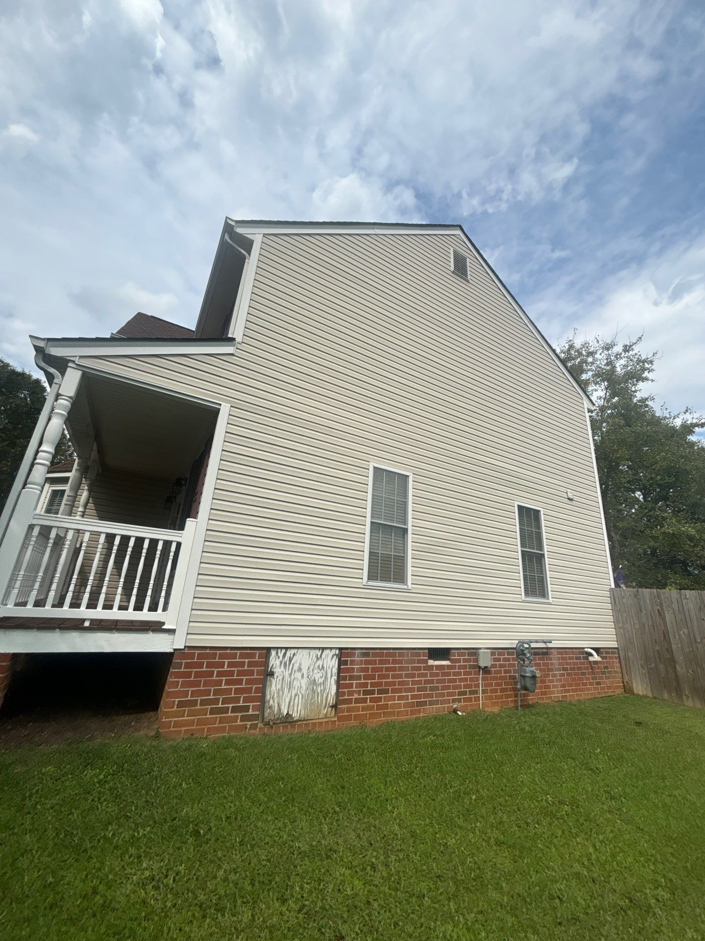 Advanced Power Cleaning Transforms Home with House Washing and Deck Cleaning in Mechanicsville, VA
