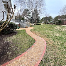Advanced-Power-Cleaning-Premier-House-Washing-Sidewalk-Cleaning-in-Glen-Allen-VA 5